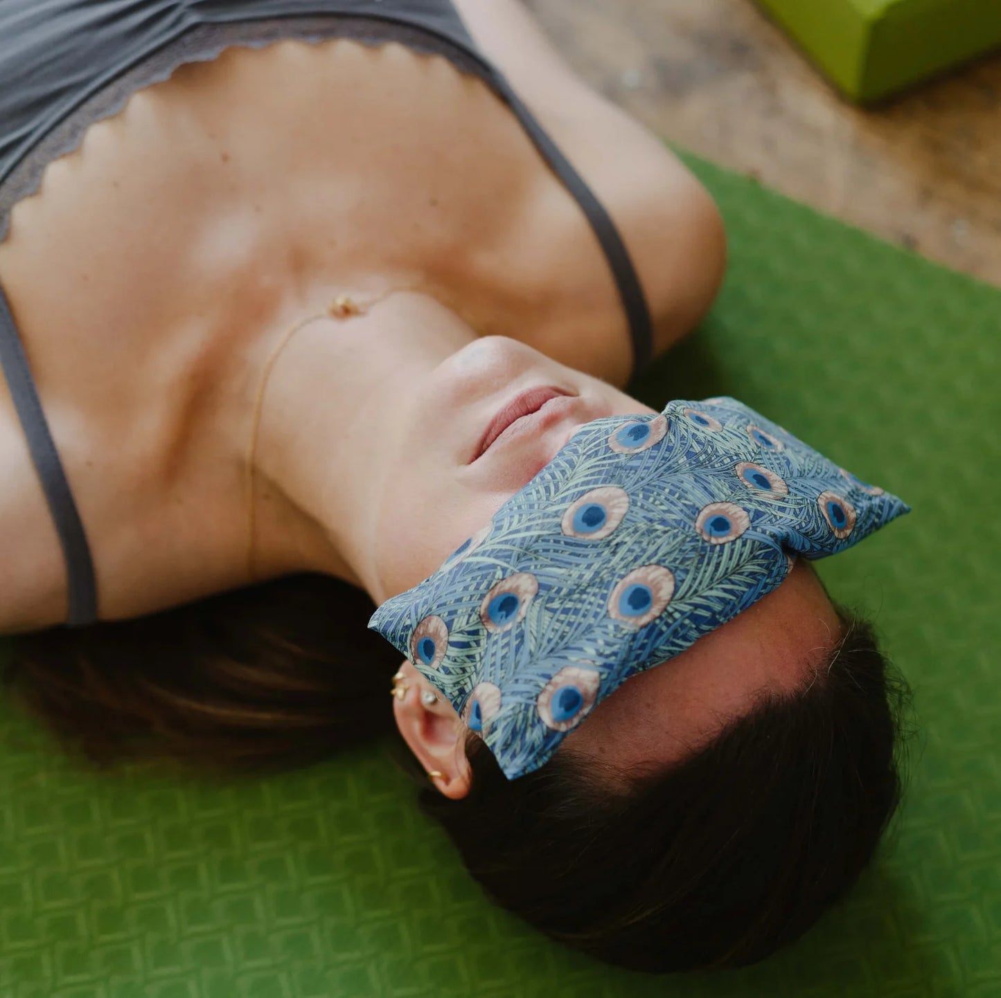 eye pillow,
eye pillows,
lavender pillow,
gosleep,
eye and neck pain,
neck pain eye pain,
eye pain with neck pain,
eye neck pain,
neck pain and eye pain,
weighted eye pillow,
can neck strain cause eye pain,
eye mask and travel pillow,
travel pillow eye mask